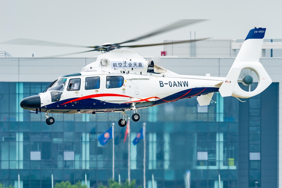 AC312E进行飞行预演。摄影：岳书华-1